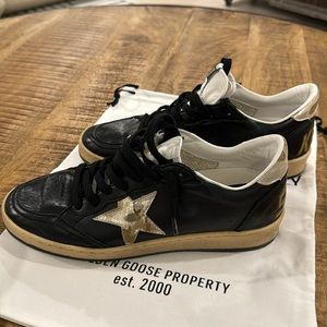 Women’s Golden Goose Ball Star - Black w/ Camo Star